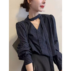批发复古飘带V领格子衬衫女<b class='q'>欧洲站</b>2026早春<b class='q'>新款</b>欧货女装设计感上衣潮