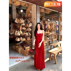 批发一颗甜桃yikett明媚的红夏季露肩针织<b class='q'>连衣裙</b>女收腰显瘦连身裙