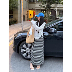 批发2026夏季新款松弛感套装<b class='q'>女</b>斜肩<b class='q'>长袖</b><b class='q'>T</b><b class='q'>恤</b>防晒罩衫条纹半身裙两件套