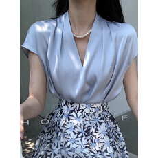 批发v领<b class='q'>衬衫</b>女夏季薄款通勤宽松醋酸缎面高级感高端<b class='q'>职业</b>气质法式上衣