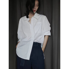 批发法式白色叠穿<b class='q'>长袖</b><b class='q'>衬衫</b>外套女早春新款高级感宽松bf慵懒风休闲上衣