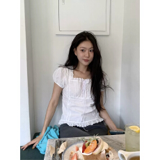 批发韩国chic法式温柔风花边拼接方领衬衫女<b class='q'>夏</b>季泡泡袖短款显瘦上衣