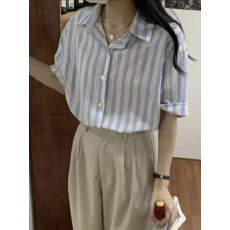 批发新款  韩版宽松条纹女夏季薄款<b class='q'>设计</b>感小众复古短袖衬衫