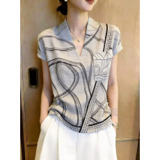 批发独特漂亮超好看上衣女2026年夏季新款高端设计感小众时尚气质<b class='q'>女装</b>