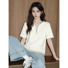 批发已出货 假两件<b class='q'>V领</b>短袖T恤女26夏条纹拼接宽松正肩体恤短款上衣