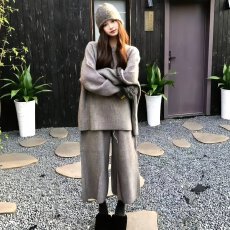 批发慵懒风女士针织套装2026<b class='q'>秋</b>冬新款温柔毛衣+阔腿裤显瘦两件套