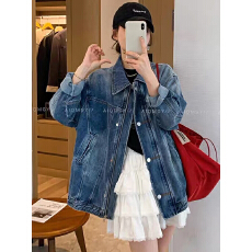 批发爱情魔鬼鱼 蓝色水洗牛仔外套女2026春季新款中长款宽松显瘦上衣