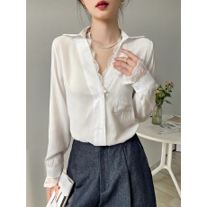 蕾丝拼接V领衬衫2026春季新款女超好看漂亮独特上衣衬衣绝美休闲