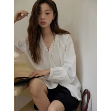 批发法式简约V领褶皱藏青色<b class='q'>长袖</b><b class='q'>衬衫</b>女春季通勤<b class='q'>衬衣</b>减龄洋气宽松上衣