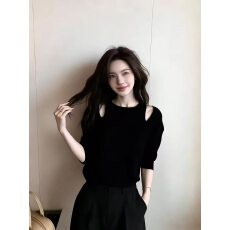 批发简约风黑色圆领露肩毛针织衫<b class='q'>女</b>2026<b class='q'>新款</b>