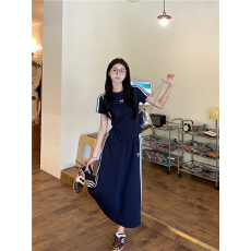 批发实拍实价大码女装春夏韩版运动<b class='q'>休闲</b>时尚三条杠短袖T恤半身裙套装