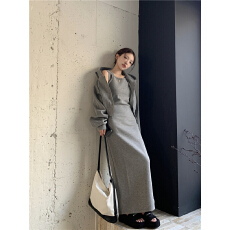 批发实拍实价~大码女装<b class='q'>春</b>秋花灰色休闲套装女短开衫卫衣+吊带连衣裙潮