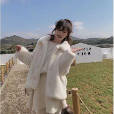 批发秋冬新款小香风毛绒外套加棉<b class='q'>甜美</b>柔软仿獭兔毛皮草女冬款