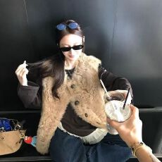 批发秋冬季新款羊羔马甲皮草外套毛皮立领坎肩毛毛保暖上衣