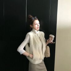 批发<b class='q'>秋</b>冬新款编织仿皮草短款毛毛洋气马甲外套气质加厚外