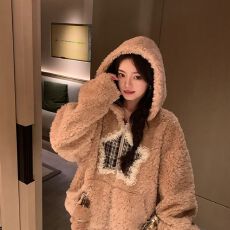 批发<b class='q'>秋</b>冬季羊剪绒连帽仿皮草羊羔毛外套保暖女宽松慵懒风爆款网红
