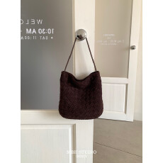 批发【MBH】头层磨砂牛皮手工编织水桶包复古冬季新款斜挎单肩包