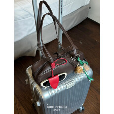 批发头层牛皮极简复古波士顿法棍包休闲通勤腋下单肩包(配卡包)