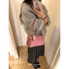 批发高丝光头层牛皮波士顿高级感通勤斜挎极简笔袋包单肩包不含挂件