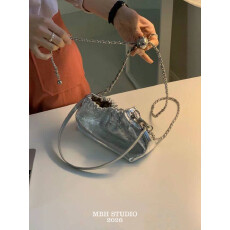 批发头层油蜡牛皮迷你云朵包高级百搭小金球链条包单肩斜挎包(配肩带)