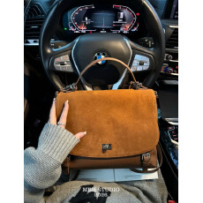 批发学院风复古邮差包磨砂牛皮拼接头层牛皮多用手提单肩斜挎双肩包