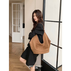 批发原价237.88! 【MBH】小众松弛感托特包磨砂牛皮大容量通勤单肩包