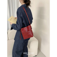 批发【MBH】头层植鞣牛皮小水桶包真皮插袋设计手提斜挎单肩包