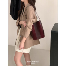 MBH牛皮拼接磨砂皮设计复古水桶包真皮百搭单肩斜挎包