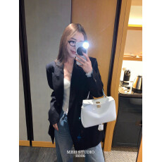 批发原价237.88! 头层牛皮金扣凯莉包大容量通勤锁扣托特包腋下单肩包