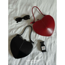 批发【MBH】小众设计爱心包活泼俏皮立体心型真皮斜挎手提包(配肩带)