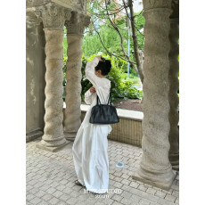 批发裘真系列头层植鞣牛皮保龄球包大容量通勤手提单肩包配可调节肩带