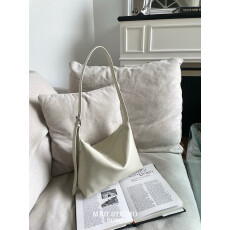 批发【MBH】油蜡牛皮松弛感hobo包大容量通勤斜挎单肩包