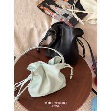 MBH2026春夏新款多巴胺福袋手机包抽绳褶皱斜挎包