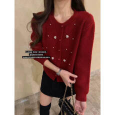 批发小兔绒上新新年主题韩系圆领钉珠单排扣休闲保暖毛衣