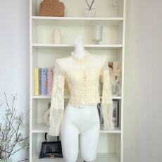 批发维斯小姐[玉珠流仙]重工复古蕾丝<b class='q'>波点</b>上衣 花边网纱拼接收腰<b class='q'>衬衫</b>