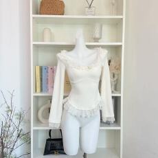 批发秋冬修身显瘦小众设计感纯欲风甜美<b class='q'>蕾丝</b>拼接上衣+半身短裙套装女