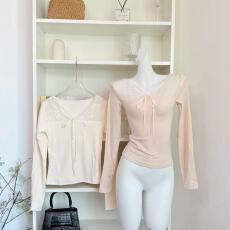 批发白水<b class='q'>女</b> 嗲欲小内搭 V领拼接蕾丝抓绒打底衫<b class='q'>女</b>冬纯欲修身保暖上衣