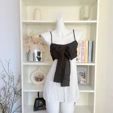 批发Skk Store jennie山茶香氛 小香<b class='q'>真丝</b>桑蚕丝撞色拼接蝴蝶结吊带女