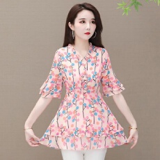 批发碎花雪纺连衣裙女夏2026年新款中长款遮肚子显瘦<b class='q'>妈妈装</b>气质小衫女