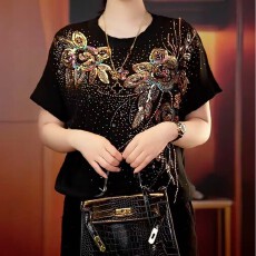 批发夏季新款中老年上衣洋气短袖内搭百搭重工烫钻透气遮肚<b class='q'>妈妈装</b>T恤