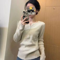 批发针织打底衫女秋冬季内搭设计感小众<b class='q'>毛衣</b>修身显瘦长袖T恤外穿上衣