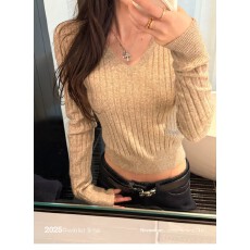 批发洋毛坑条<b class='q'>短款</b>修身长袖打底针织衫女春秋内搭别致<b class='q'>毛衣</b>