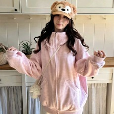 批发<b class='q'>大码</b>女装200斤卫衣女春秋新款宽松条纹拉链开衫外套上衣