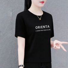 批发2026<b class='q'>夏</b>季韩版简约字母印花黑色T恤女中年<b class='q'>妈妈装</b>宽松显瘦舒适上衣
