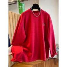 批发高级感新年红小马刺绣t恤女长袖2026新款宽松休闲圆领<b class='q'>打底衫</b>上衣