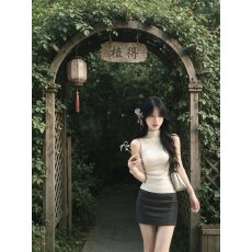 批发白色针织背心+包臀短裙两件套