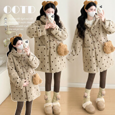 批发实拍 孕妇装韩版宽松奶茶波点羊羔毛连帽外套保暖宽松慵懒穿搭