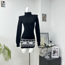 批发原创2025秋冬复古<b class='q'>提花</b>高领修身包臀短<b class='q'>连衣裙</b>圣诞针织毛衣