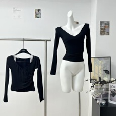 批发CHICXIXI 25AW 淡颜基调 韩系<b class='q'>v领</b>褶皱收腰长袖<b class='q'>T</b><b class='q'>恤</b>冬内搭打底上衣