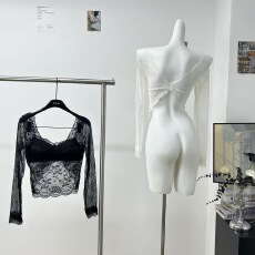 批发Lattitude/杨小鹭 塞浦路斯蝶梦 多种蕾丝拼接美背高弹打底衫